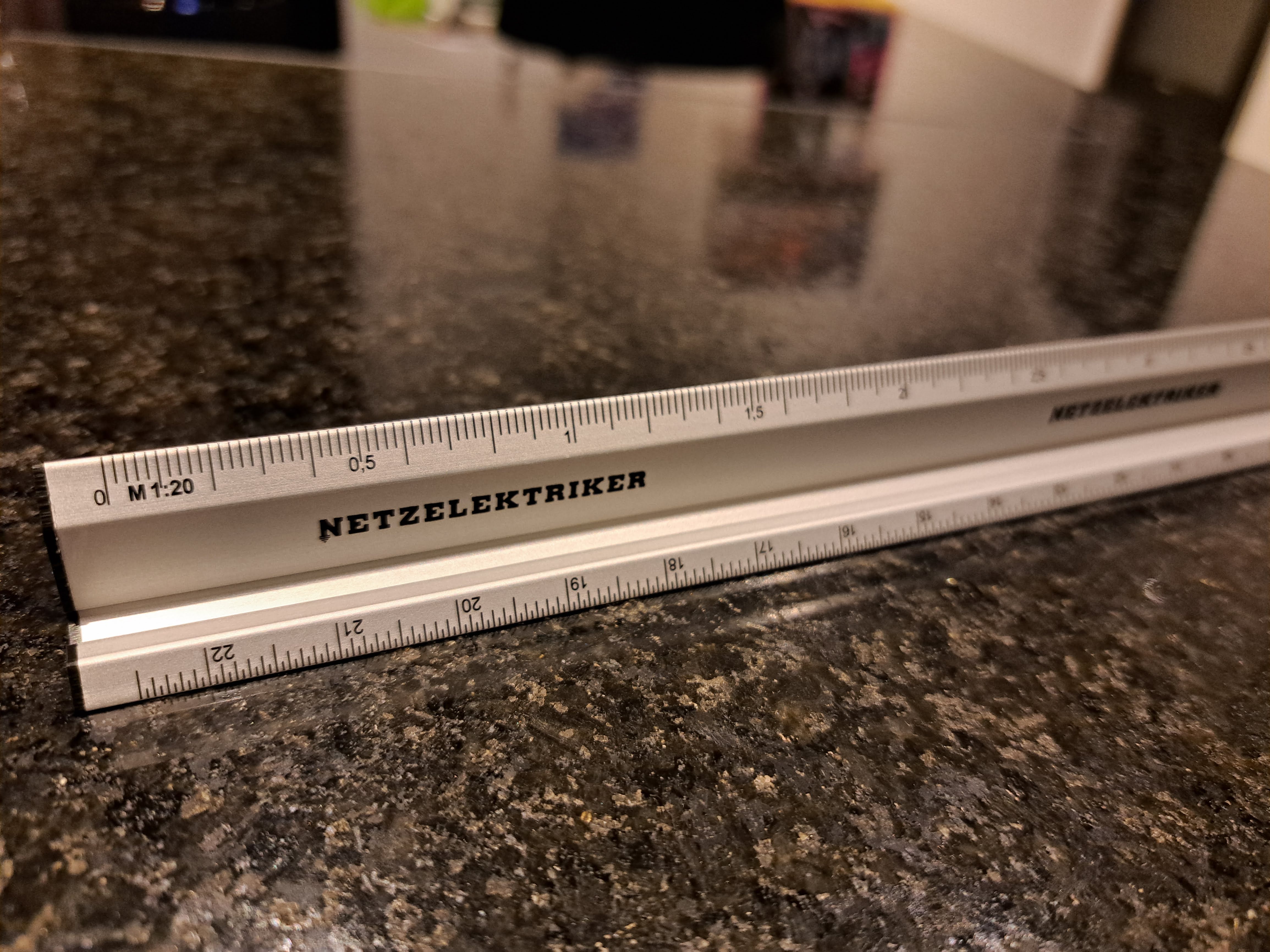 Kartenmassstab aus Aluminium